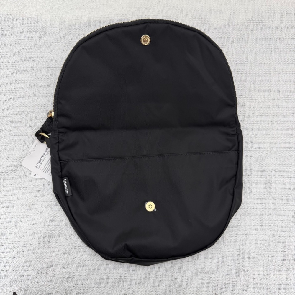 Lululemon athletica Festival Bag 5L • Black/Gold • New - Picture 3 of 6